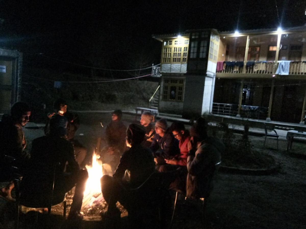Kasol Wooden Cottage Экстерьер фото